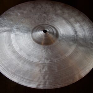 15" Lullin crash cymbal 220626 - 985g